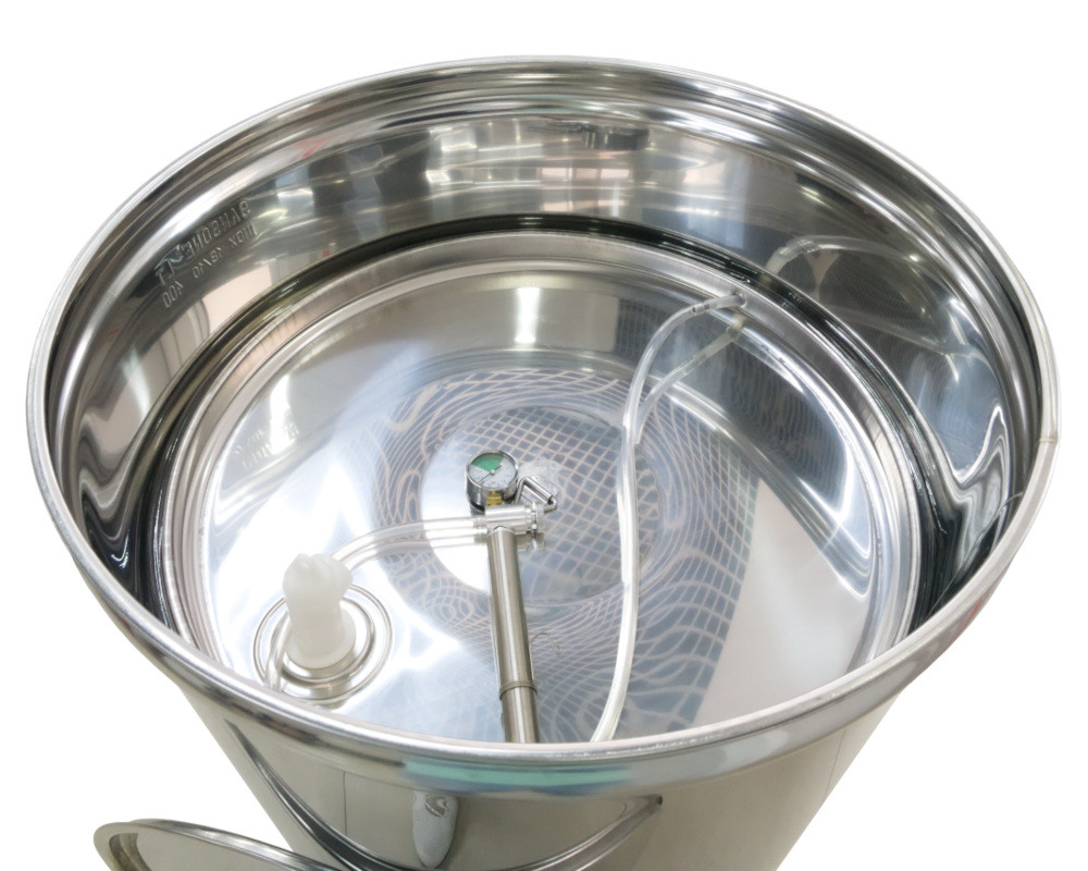 картинка Емкость нерж. с пневмо и пылезащитной крышкой, 100л. от магазина Мангалторг