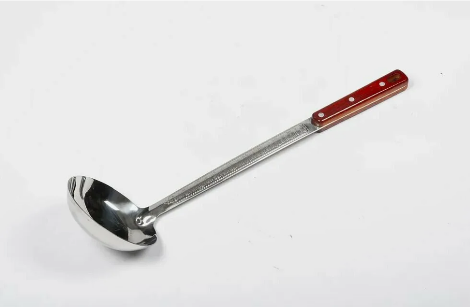 картинка Половник из нерж.стали 40см, с дер.ручкой от магазина Мангалторг