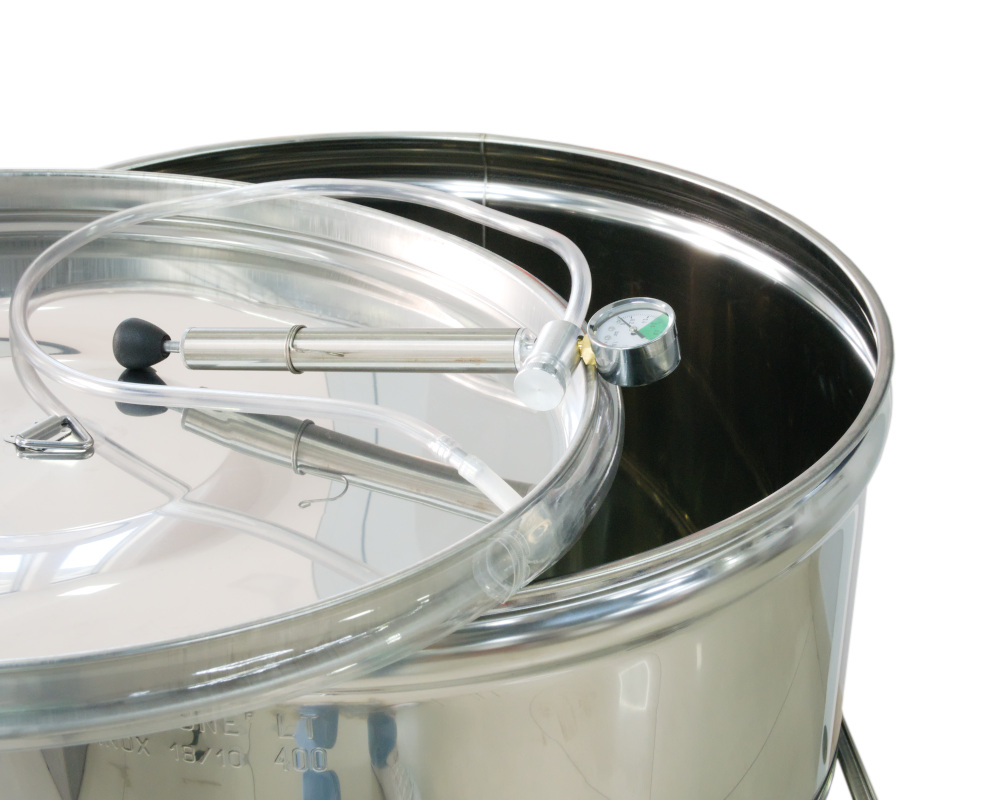 картинка Емкость нерж. с пневмо и пылезащитной крышкой, 100л. от магазина Мангалторг