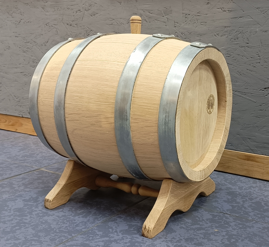 картинка Бочка дубовая  20 л (средний обжиг) "Южный Бондарь" от магазина Мангалторг