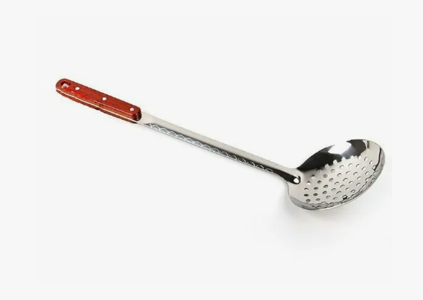картинка Шумовка из нерж.стали 46,5см, с дер.ручкой от магазина Мангалторг