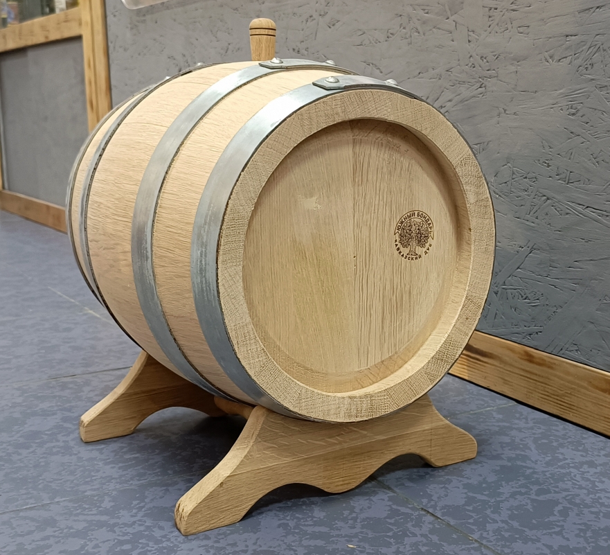 картинка Бочка дубовая  "Южный бондарь" 5 л (средний обжиг) от магазина Мангалторг