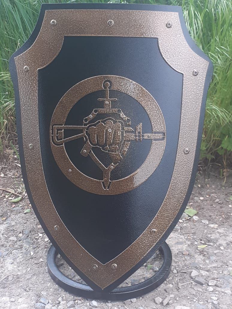 картинка Подставка под шампур "Щит" высота 56см от магазина Мангалторг